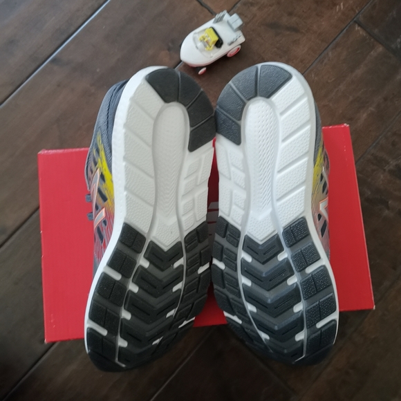 New Balance Fuelcore Urge - Picture 6 of 10